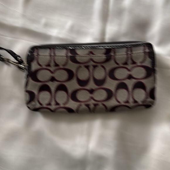 Coach wristlet - Picture 2 of 10